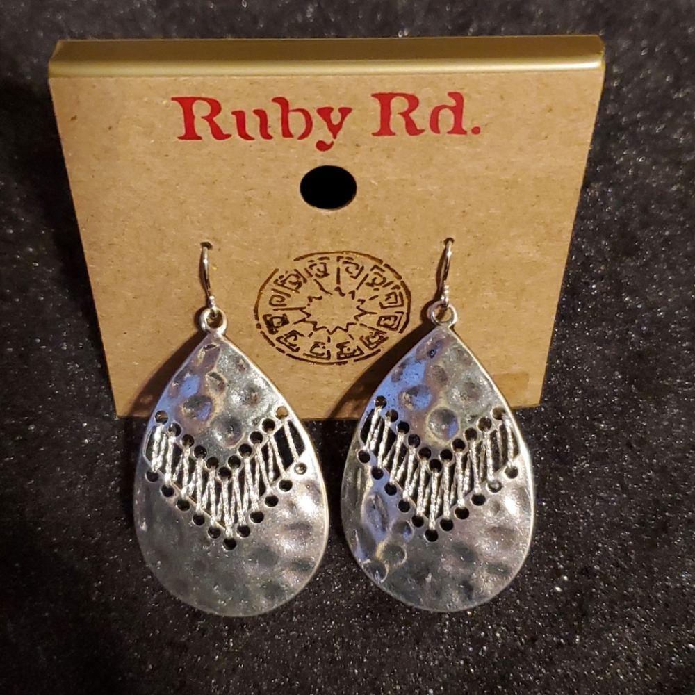 Ruby red silver earrings